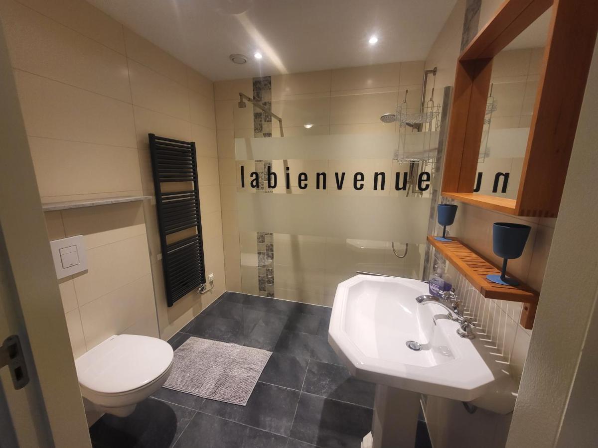 Heerlijk Appartement 'La Bienvenue' In Venlo, Limburg Esterno foto